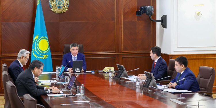 Олжас Бектенов «Самұрық-Қазына» директорлар кеңесінің отырысын өткізді