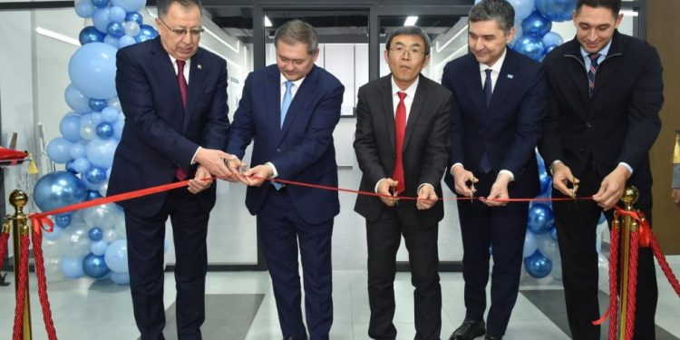 ҚазҰУ-да Қазақстан-Сингапур кванттық технологиялар орталығы ашылды