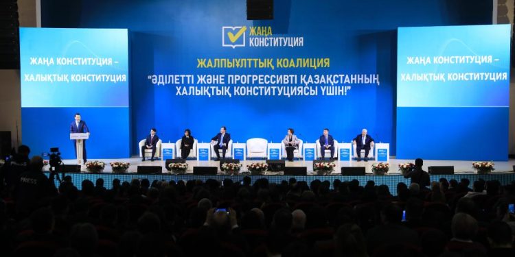 Общественность Актюбинской области поддерживает проект Новой Конституции