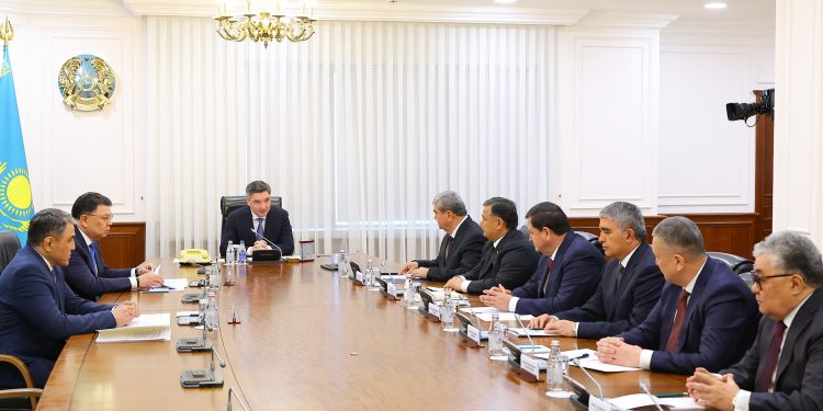 Олжас Бектенов Халықаралық Аралды құтқару қорының басқарма мүшелерімен кездесті
