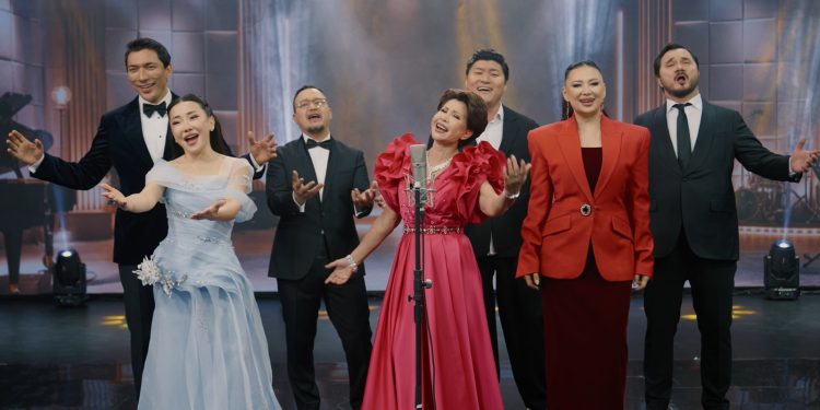 Қазақстан эстрадасының жұлдыздары жаңа Конституцияны қолдау үшін бірікті – «Халықтың Ата Заңы» халық әнұраны