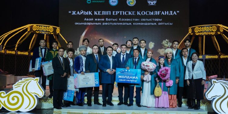 Абай облысының ақындары республикалық командалық айтыстың келесі кезеңіне өтті