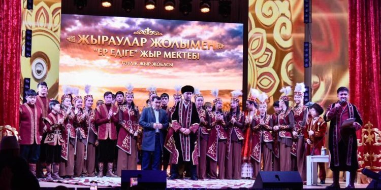 Ақтөбеде «Жыраулар жолымен» жыр жобасы әлемдік рекордтар тізіміне енді