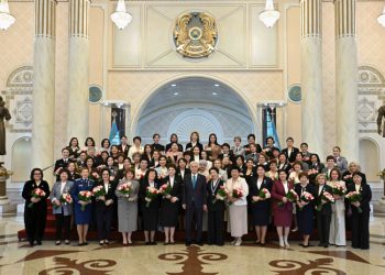 Мемлекет басшысы Халықаралық әйелдер күніне арналған салтанатты іс-шарада сөз сөйледі