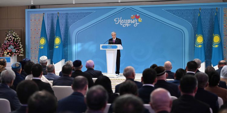 Президент Қасым-Жомарт Тоқаев Түркістан облысының жұртшылығымен кездесті