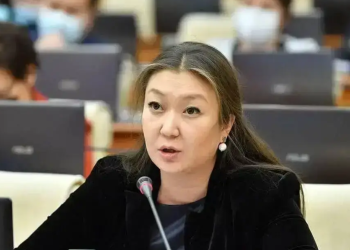 Кеше Иранда қыздарға арналған мектепке жасалған әуе соққысы салдарынан ондаған бала қаза тауып, көптеген бала жарақат алды.