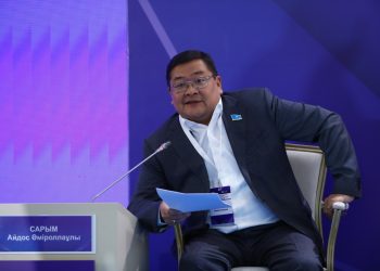 Депутат Айдос Сарым: Мемлекет басшысы – жаңа Ата Заңның бастамашысы ғана емес, негізгі авторы